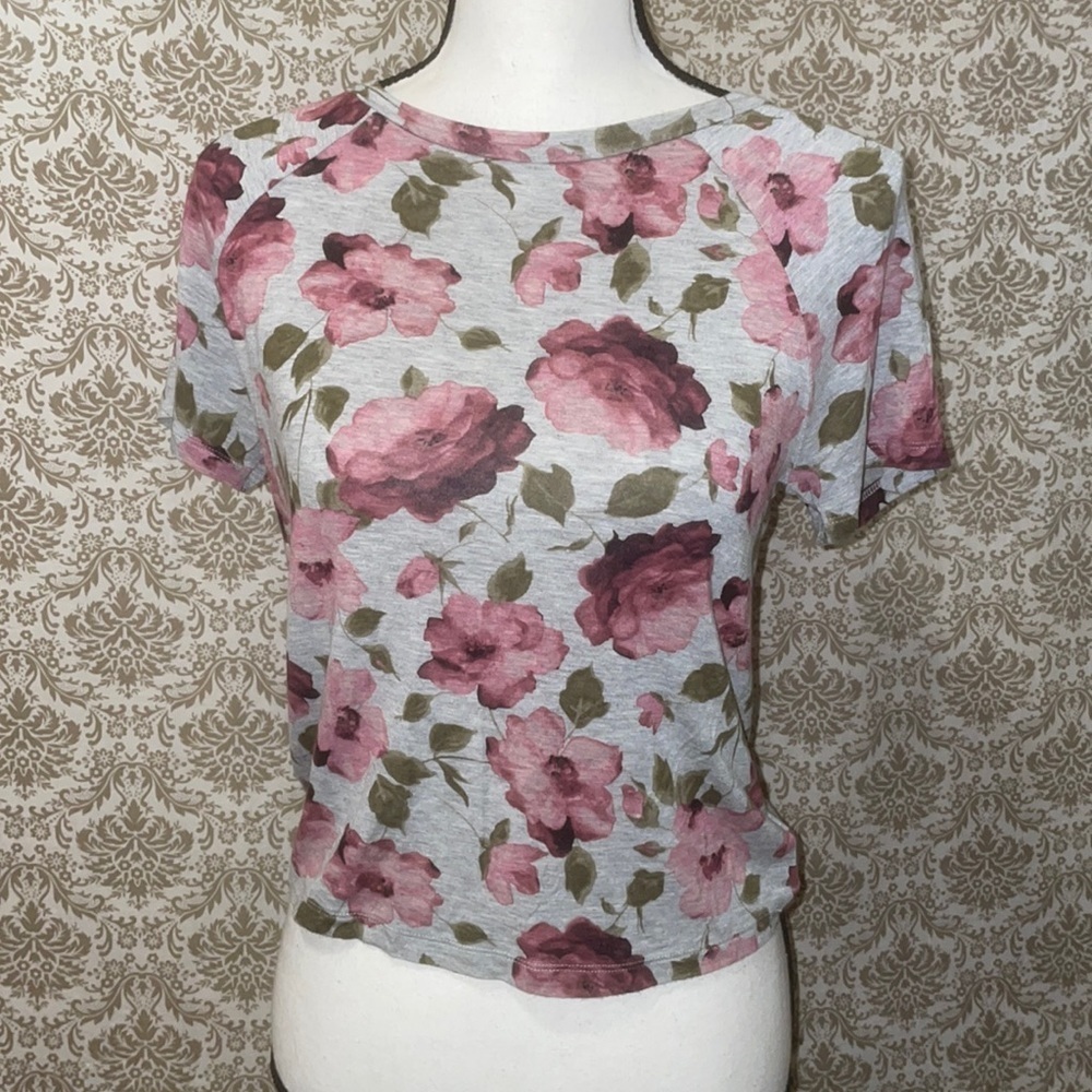 AEO soft and sexy floral Tshirt